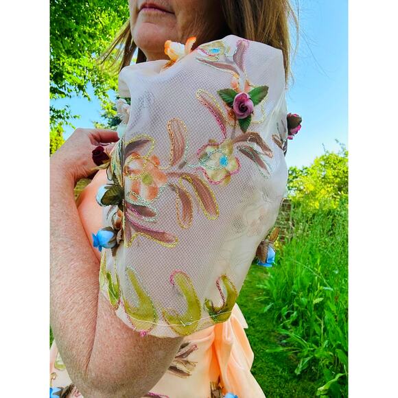 Vintage Handmade Ball Gown Handpainted 3 D Roses Fits size M 8 Full Train Peach - Picture 6 of 16